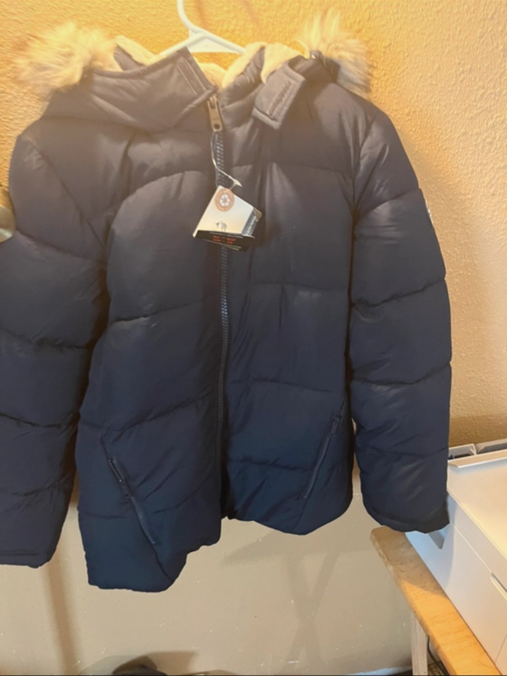 Very warm Abercrombie & Fitch Navy Kids Puffer Jacket with Faux-Fur Hood Trim